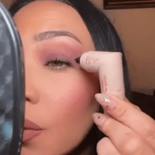 Kolay ve Hızlı Eyeliner Stamp